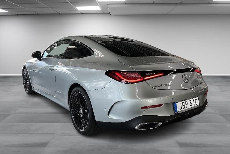 Mercedes-Benz CLE 300 4M AMG Premium Pano Burm - fotka 5 z 21