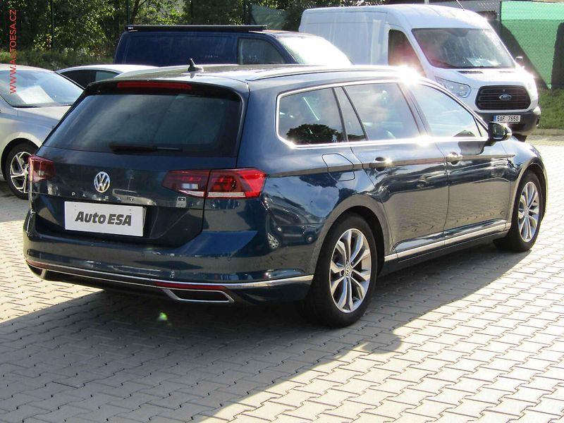 Volkswagen Passat (2020) 2.0TDI, ČR, LED, navi - fotka 4 z 18