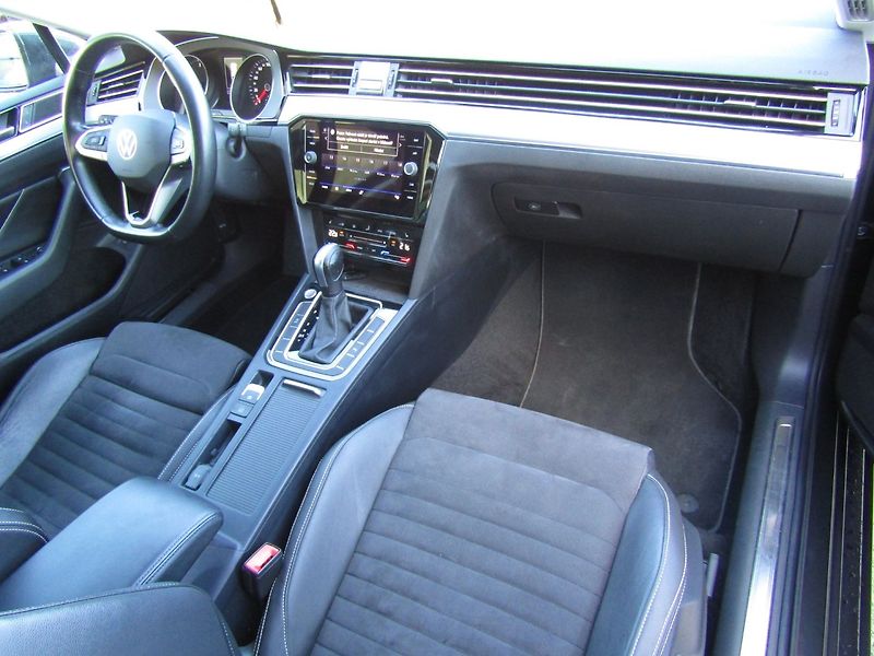 Volkswagen Passat (2022) 2.0 TDI DSG 147kW  MATRIX - fotka 15 z 41