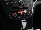Opel Insignia (2011) OPC Line 2.0 Turbo, 4X4 - náhled 13