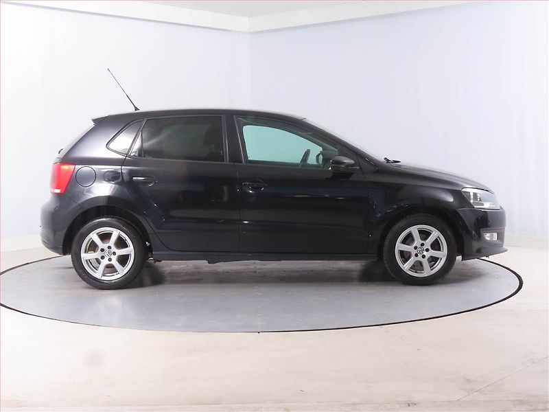 Volkswagen Polo (2013) Comfortline 1.2 12V, Tempomat - fotka 6 z 13