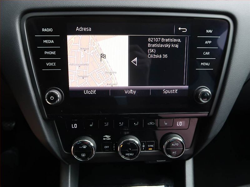 Škoda Octavia (2019) 2.0 TDI, Navi, Tempomat - fotka 12 z 16