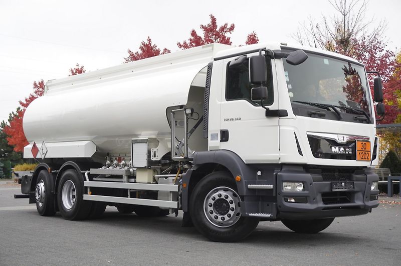 MAN TGM (2015) 26.340 6x2/4 / Magyar fuel tan - fotka 7 z 24