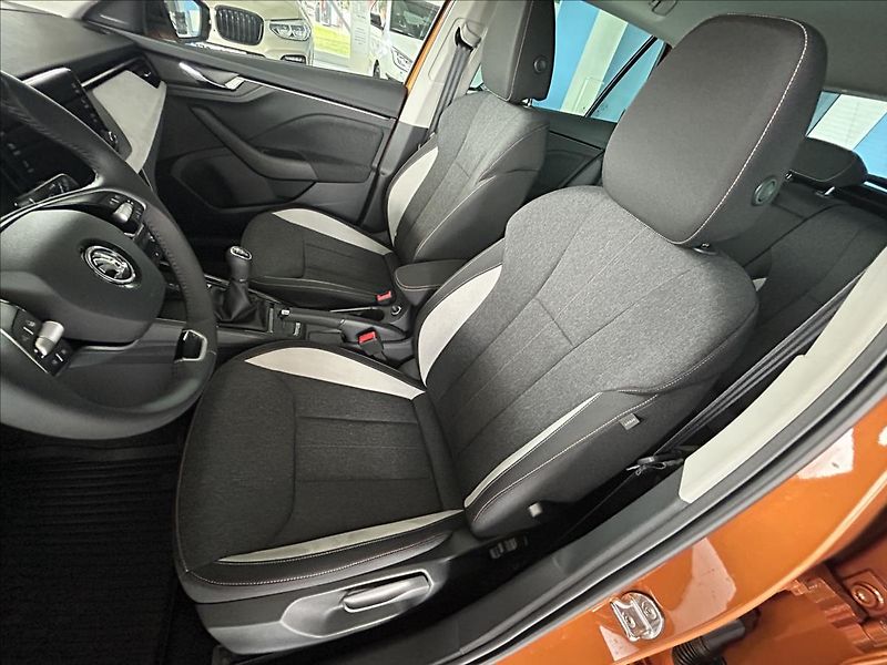 Škoda Kamiq 1,0   TSI85kW,1.MAJITEL,ČR,FIR - fotka 28 z 35