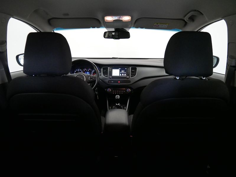 Kia Carens - fotka 24 z 26