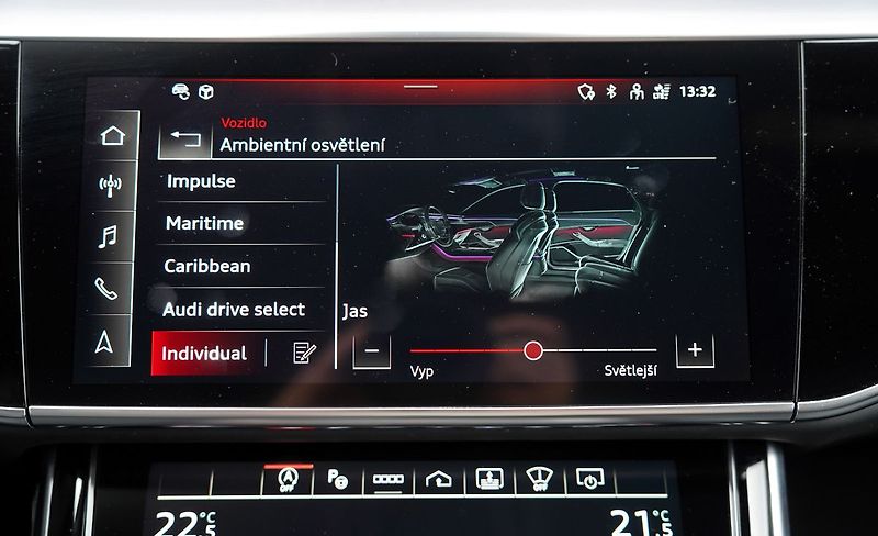 Audi S8 4.0 TFSI Quattro/B&O/Matrix/57 - fotka 43 z 48