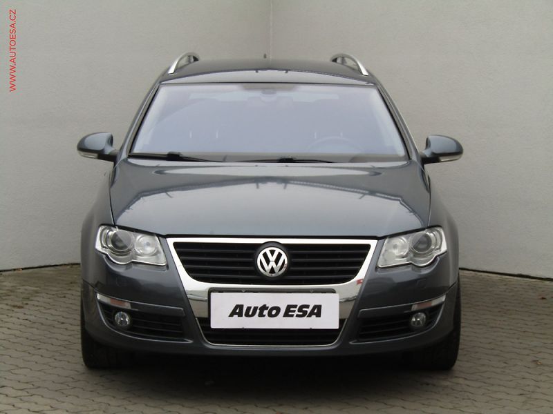 Volkswagen Passat (2008) 1.9 TDi - fotka 2 z 3