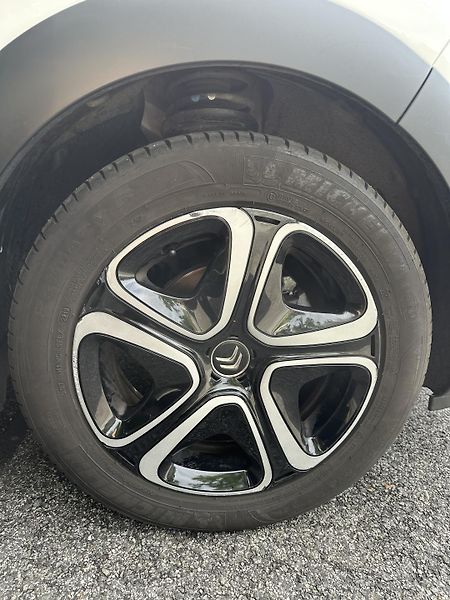 Citroën C3 (2019) Citroen C3 1.2 PureTech, Shine - fotka 14 z 16