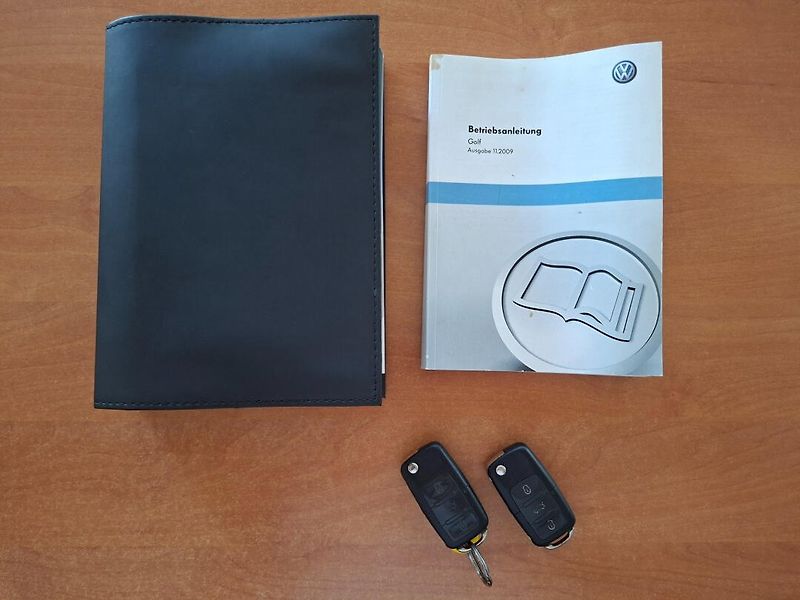 Volkswagen Golf (2009) 2.0TDI 103kW 4MOT -TAŽ.ZAŘ. - fotka 37 z 44