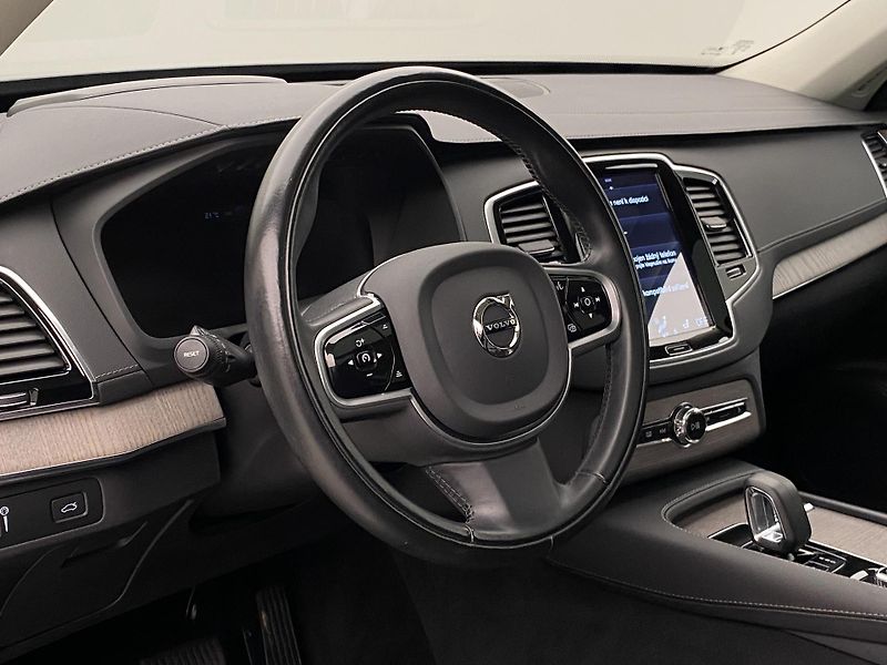 Volvo XC90 B5 AWD INSCRIPTION AUT CZ 7m - fotka 19 z 55