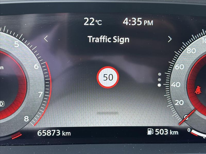 Nissan Qashqai 1,3 i AT N-Connecta - fotka 41 z 43