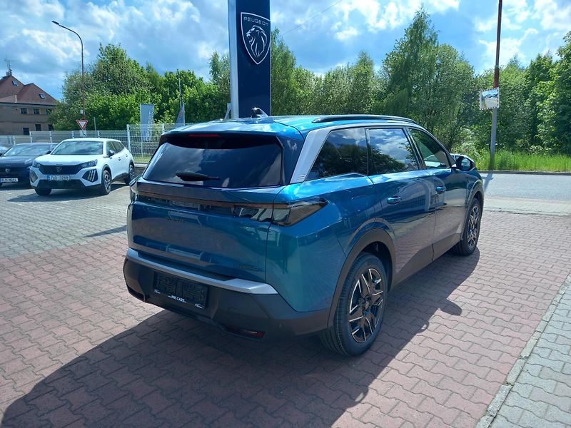 Peugeot 5008 (2026) GT Summer blue 145k e-DCS6 - fotka 5 z 39