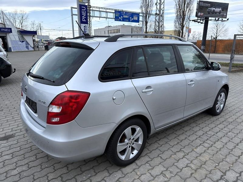 Škoda Fabia 1.2 TSI 63 kW navigace - fotka 5 z 19