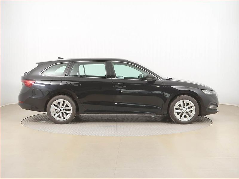 Škoda Octavia (2024) Style 2.0 TDI - fotka 6 z 15