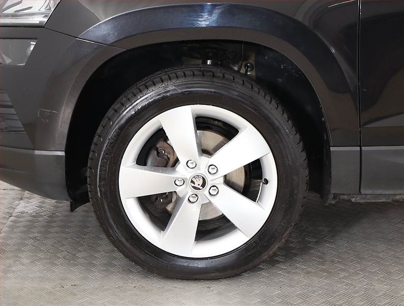 Škoda Karoq (2018) 1.6 TDI, Automat, Serv.kniha - fotka 15 z 19
