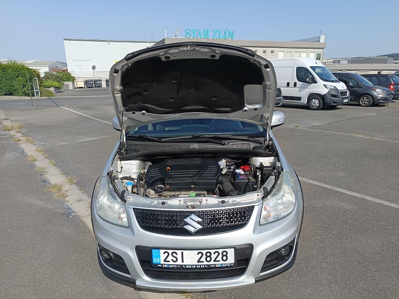 Suzuki SX4 (2013) - fotka 7 z 30