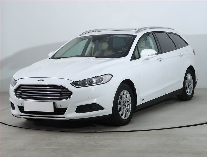 Ford Mondeo (2018) 2.0 TDCI, 4X4, Navi, Tempomat - fotka 2 z 20