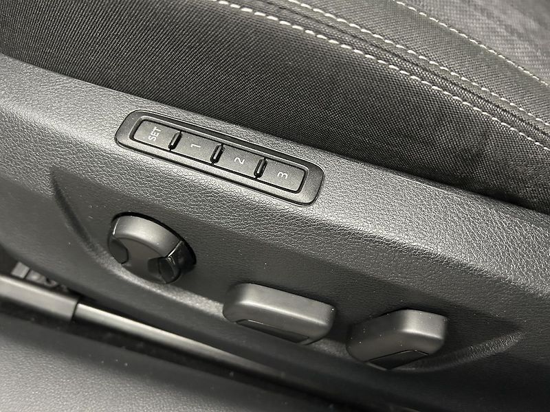 Škoda Superb 2.0 TDI 4x4 Style - fotka 8 z 24