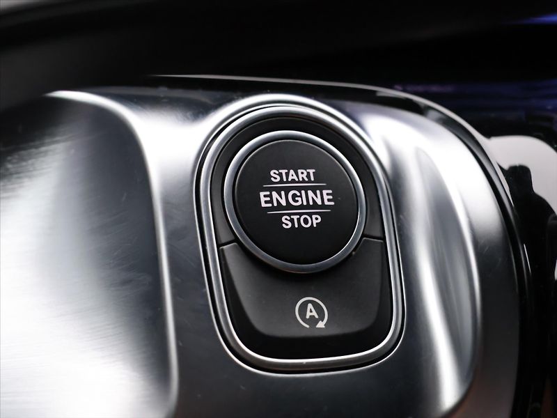 Mercedes-Benz GLB 2,0 200d 110kW 4MATIC CZ - fotka 21 z 34