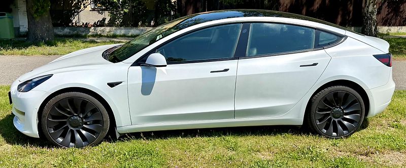 Tesla Model 3 (2021) Dual Long Range Baterie 90,2% - fotka 3 z 19