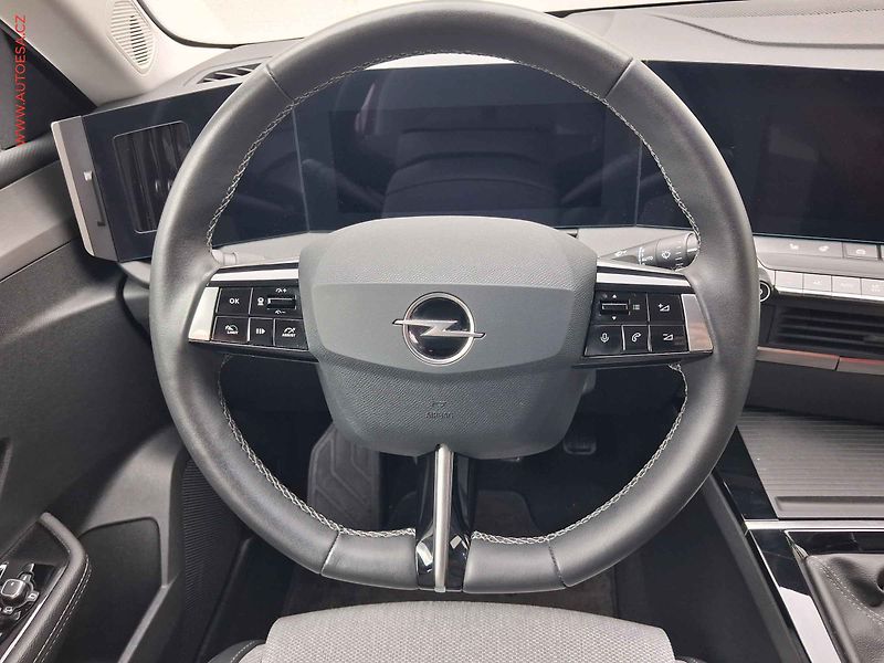 Opel Astra (2023) 1.5 CDTi Sports-Tourer, LED - fotka 11 z 19