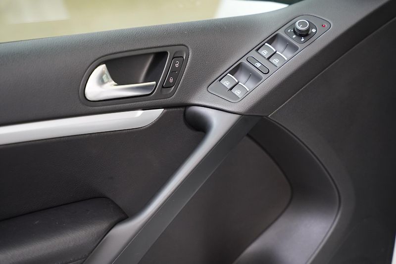 Volkswagen Tiguan - fotka 12 z 25