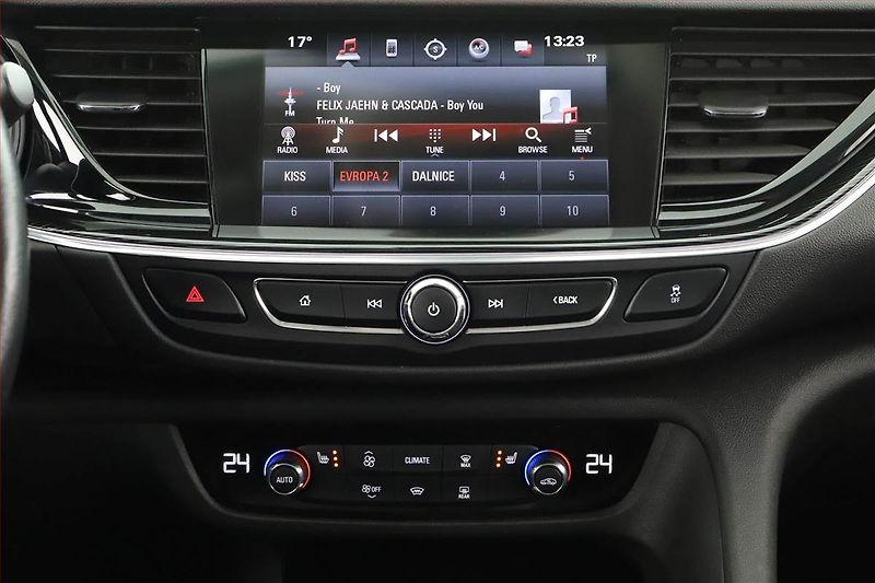 Opel Insignia (2017) 2.0 CDTI, Serv.kniha, Kůže - fotka 11 z 22