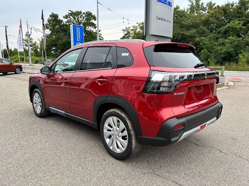 Suzuki S-Cross 4x4 automat Premium - fotka 5 z 11