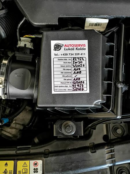 Land Rover Discovery Sport (2021) 4X4 LED NAVI TAŽNÉ REZERVACE - fotka 24 z 24