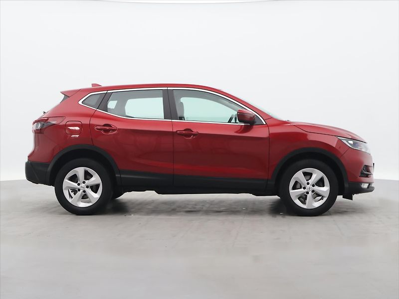 Nissan Qashqai 1,3 DIG-T 116kW DCT Shiro - fotka 8 z 33