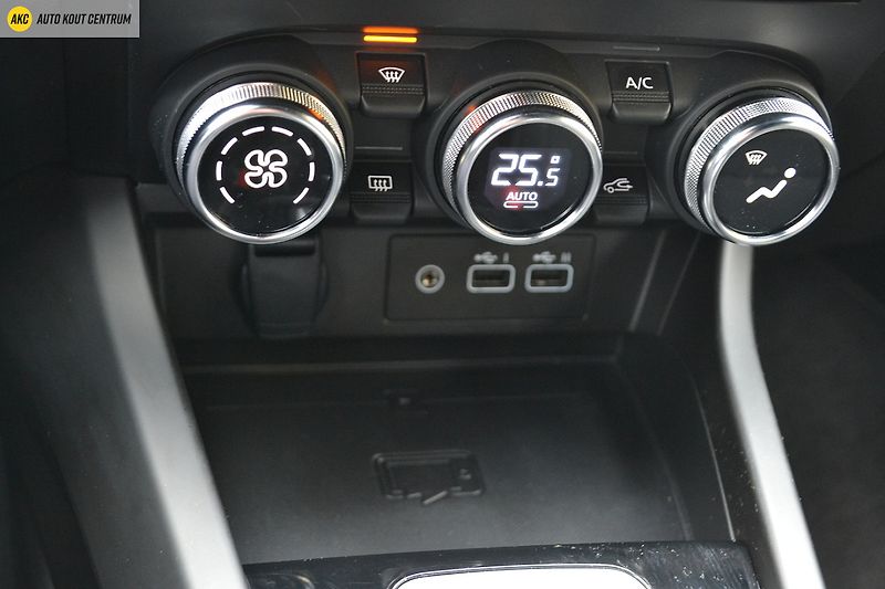 Renault Arkana Techno mild hybrid 140 EDC - fotka 26 z 44