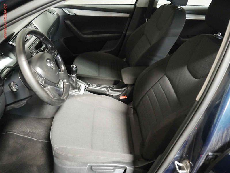 Škoda Octavia (2013) 1.8 TSi, ČR, AC - fotka 9 z 16
