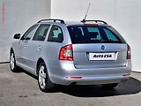 Škoda Octavia (2012) 1.6 TDi, 2.maj,ČR, Elegance - náhled 6