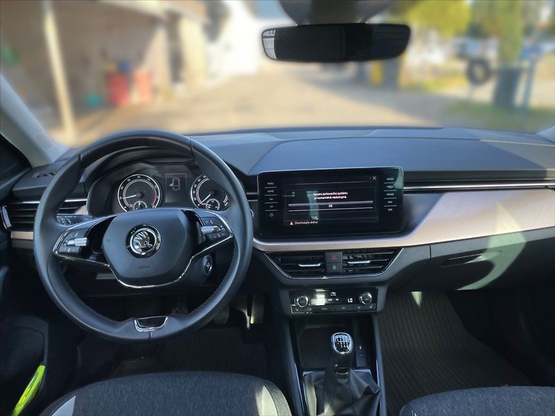 Škoda Scala 1,5 TSI 110 Style - fotka 9 z 11