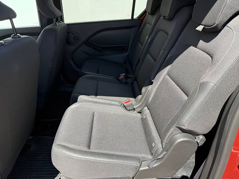 Renault Kangoo (2025) 1.3 TCe 96 kW Equilibre 7 Míst - fotka 9 z 22