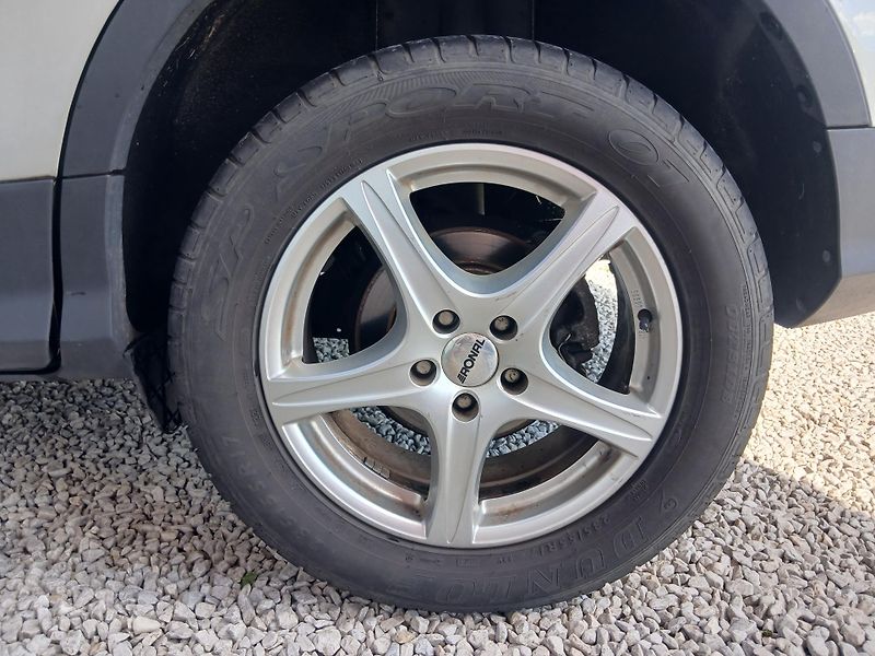 Ford Kuga 1.6i - fotka 30 z 36