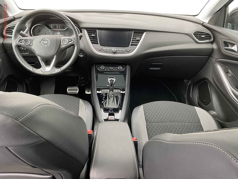 Opel Grandland X (2019) 1.6 T, Innovation, AT, TZ - fotka 8 z 20