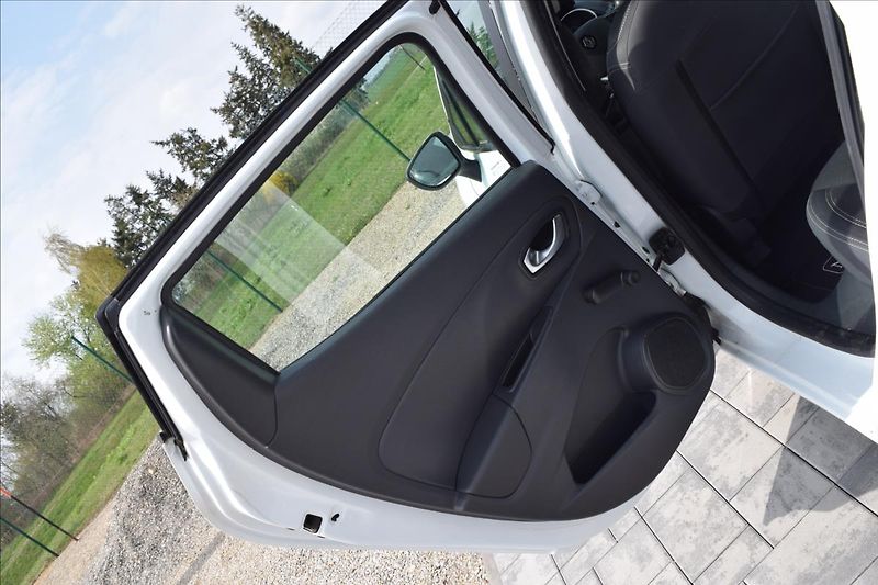 Renault Clio 1,2 i 54KW KLIMA ALU - fotka 28 z 47