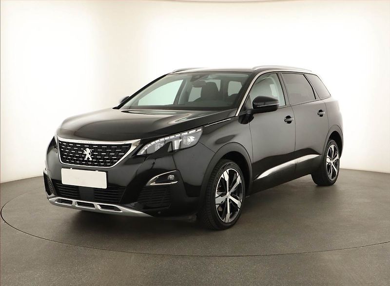 Peugeot 5008 (2020) 1.5 BlueHDi, 7 míst, ČR,1.maj - fotka 2 z 15