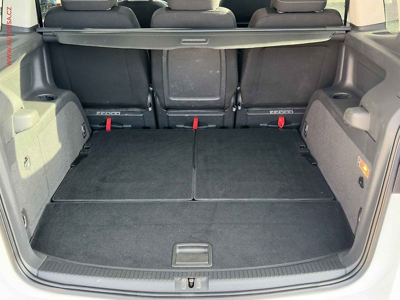 Volkswagen Touran (2014) 2.0 TDi, CUP, bixen, panor - fotka 7 z 25