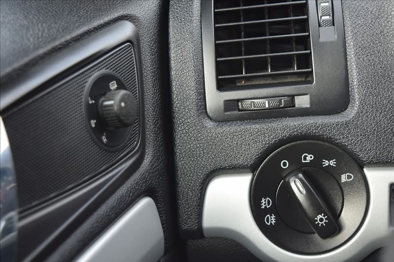 Škoda Octavia 2,0 TDi 103kw 4x4 2 SADY KOL - fotka 21 z 36