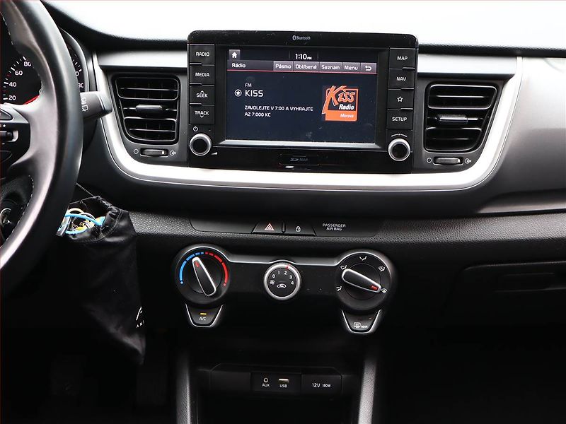 Kia Stonic (2018) 1.25 CVVT, Serv.kniha, Navi - fotka 10 z 16