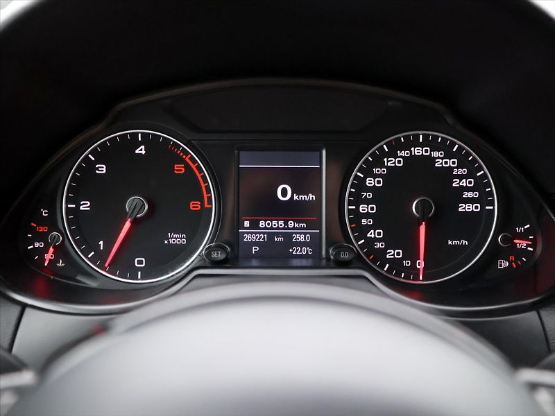 Audi Q5 3.0 TDI 180kW Quattro S-Tronic - fotka 16 z 38