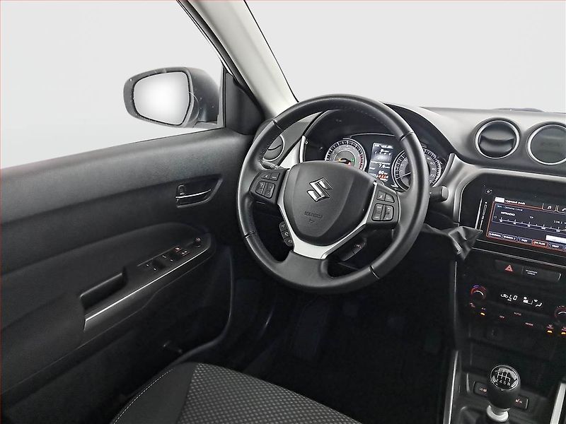 Suzuki Vitara (2022) Premium 1.4 BoosterJet - fotka 7 z 17