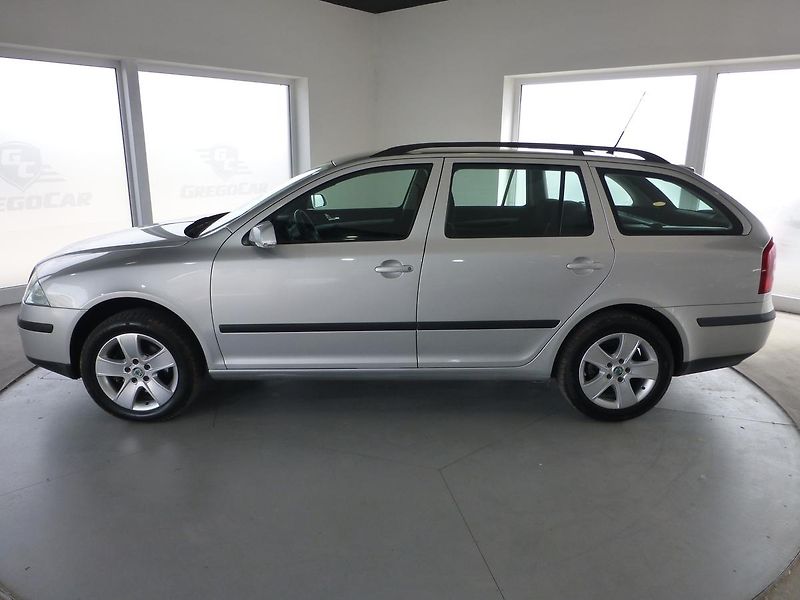 Škoda Octavia (2006) 1,6I-75KW**KLIMA**ALU****TAŽNÉ - fotka 8 z 27