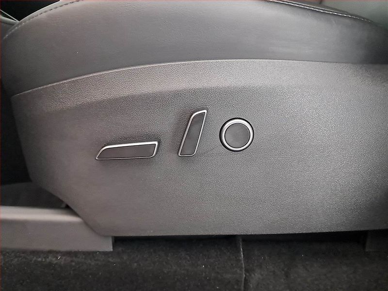 Tesla Model Y (2023) Long Range AWD 79kWh, SoH 90% - fotka 21 z 21