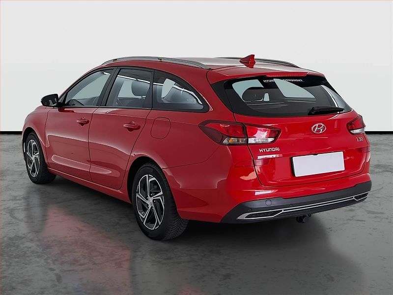 Hyundai i30 (2021) 1.0 T-GDI, ČR,1.maj - fotka 4 z 16