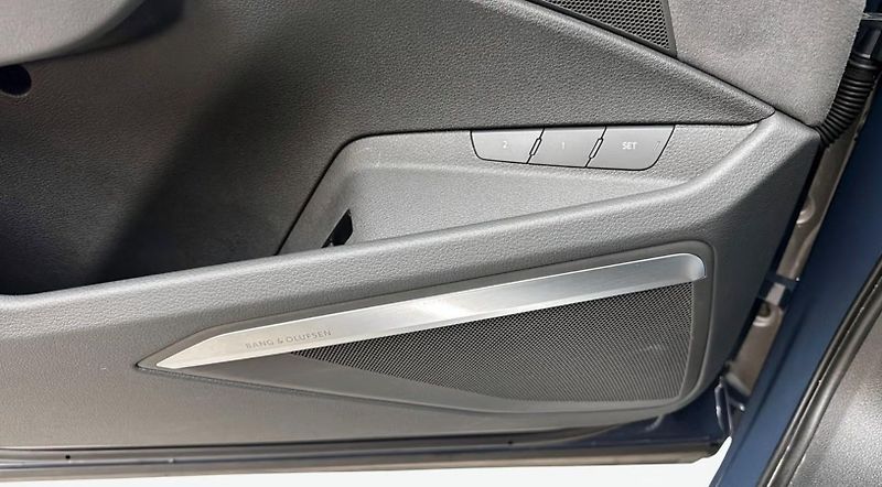 Audi Q8 e-tron 55 Q 360k Pano Tažné Matrix  - fotka 17 z 25