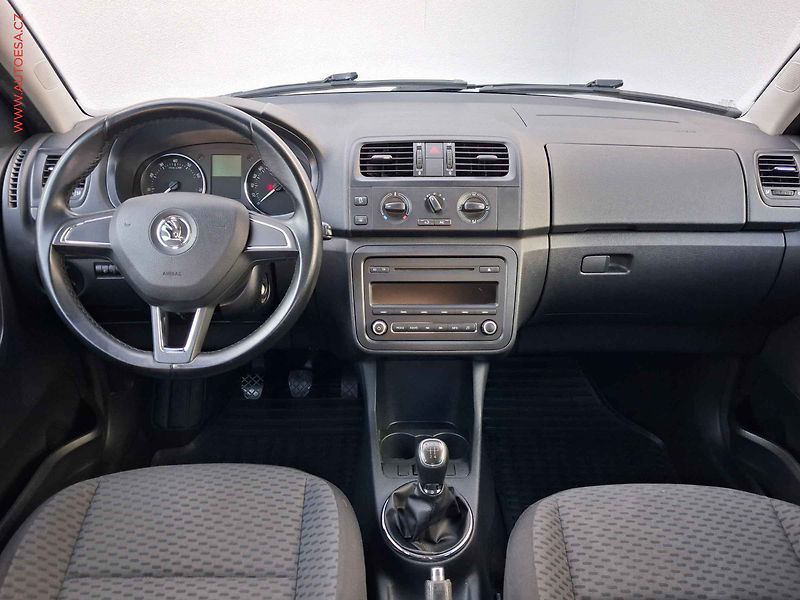 Škoda Fabia (2014) 1.2 TSi, Ambition, TZ, +kola - fotka 8 z 15