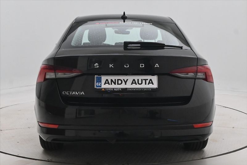 Škoda Octavia 2,0 TDI 110kW DSG Style Záruka - fotka 6 z 31